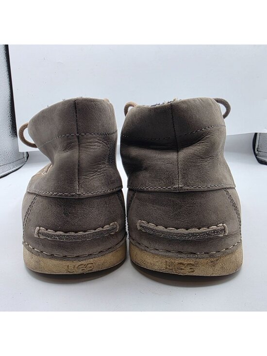 UGG Kaldwell Mens Size 9.5 Gray Chukka Ankle Boots Vibram Soles Walking Comfort